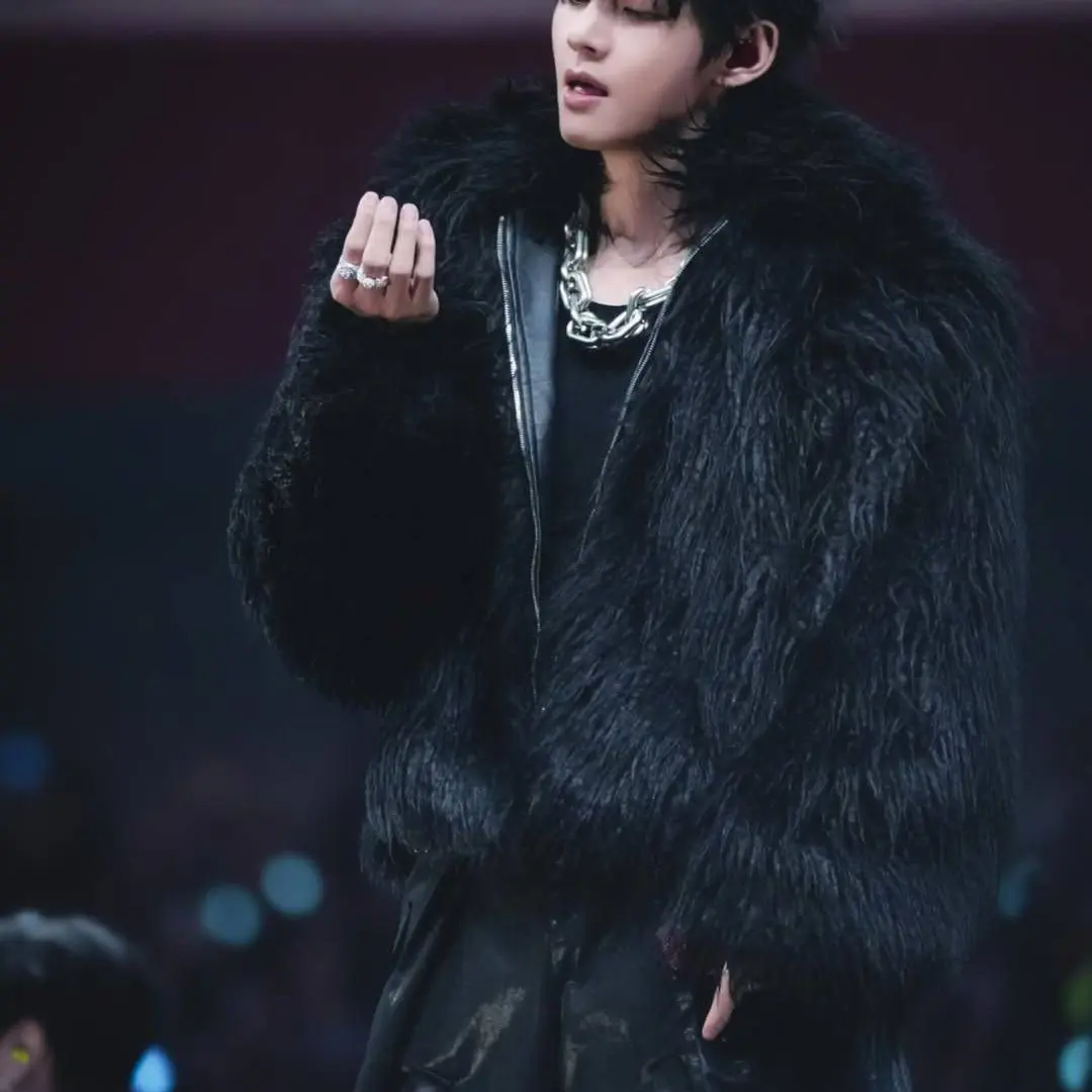 GrayMask4041의 Taehyung