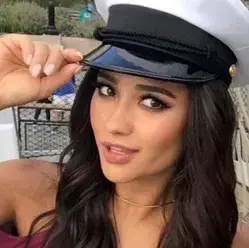 Profile image of Chloe Miller