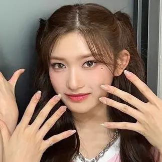 AHCLOVE의 이현서