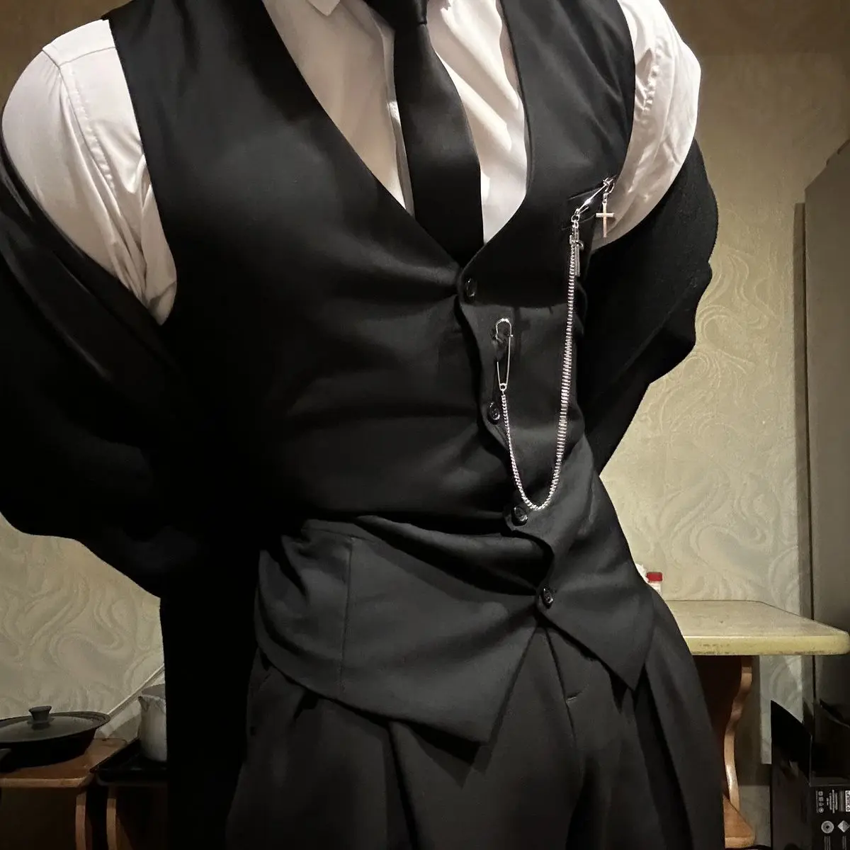 ditzyuni_의 Blood on His Cuffs