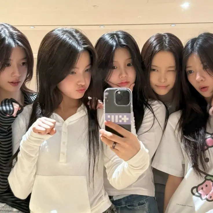 DecentBeago4146의 𝐒𝐚𝐰 𝐲𝐨𝐮𝐫 𝐟𝐚𝐜𝐞 𝐆𝐋
