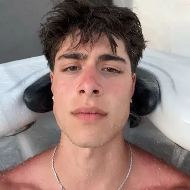 Profile image of Sam zia