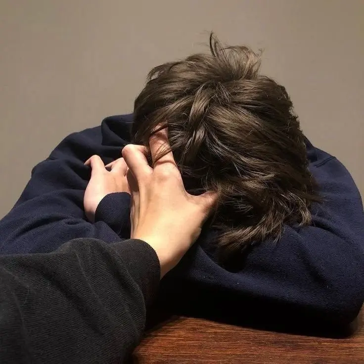 Hellisateenagegirl의 Bullied soft boy roomate|My soft spot