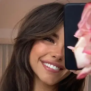 Profile image of Aria Vance