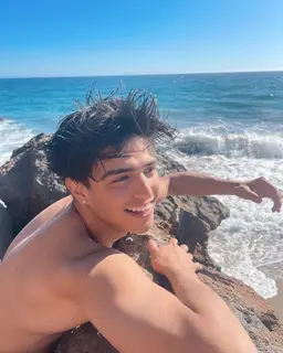 Profile image of Ezra