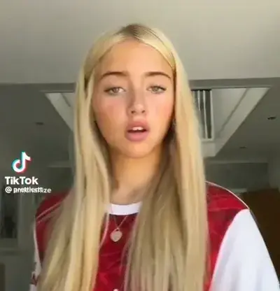 FickleArmor0348의 Kayleigh