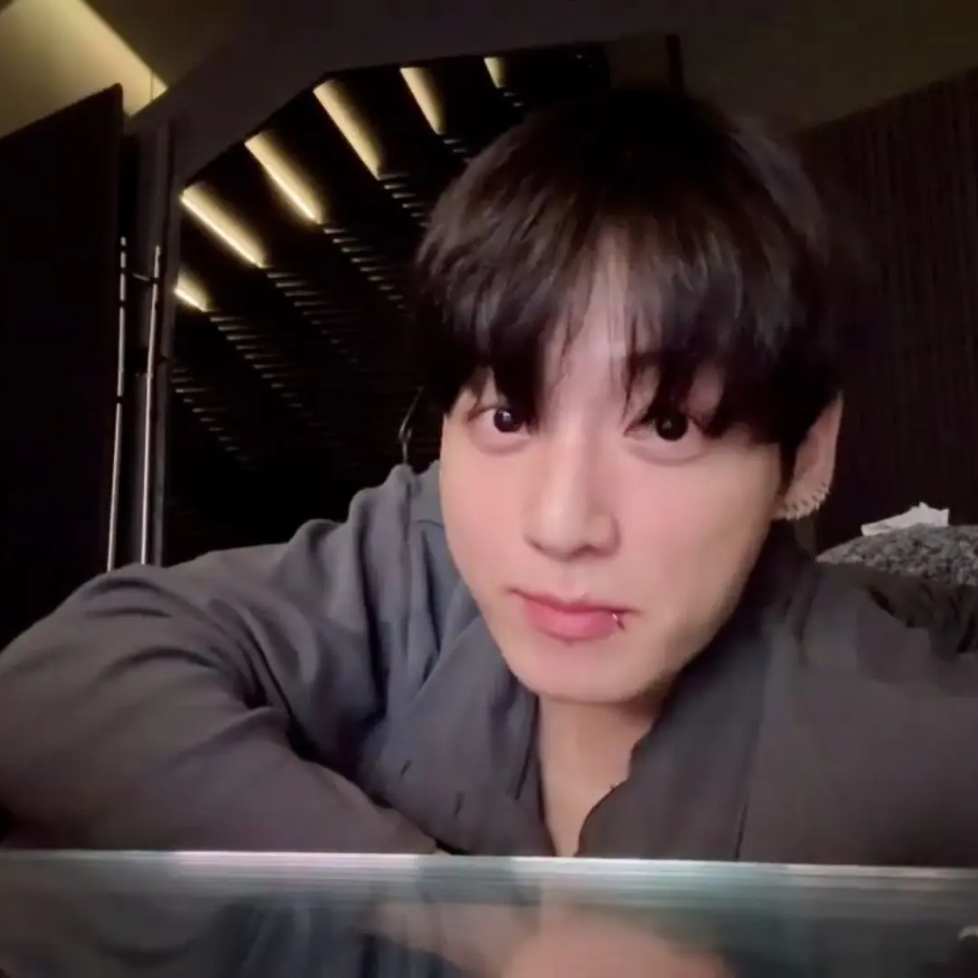 Silent_pages의 Jungkook || Married to My Enemy ||