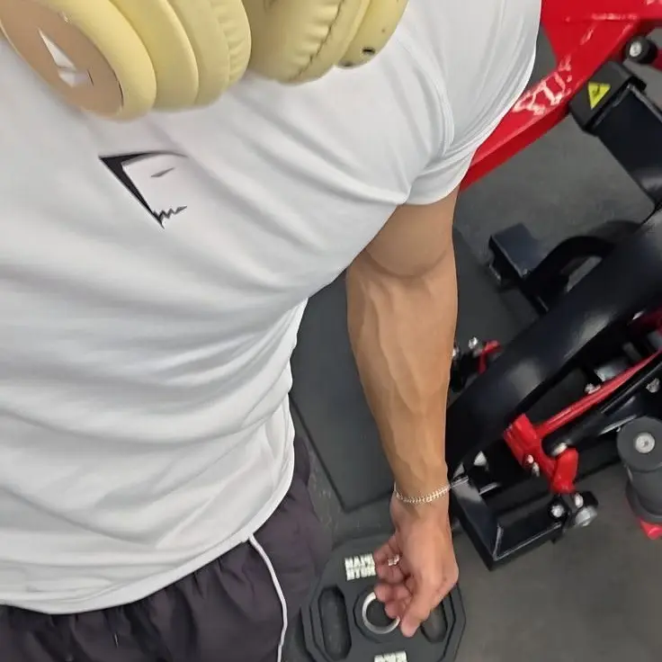 fevsien의 The gym rat!