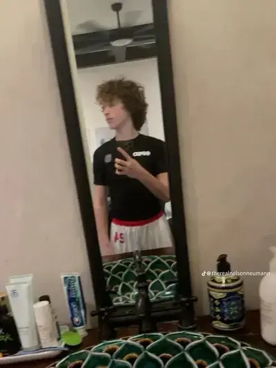 IdealDeli4061의 Milo Fischer