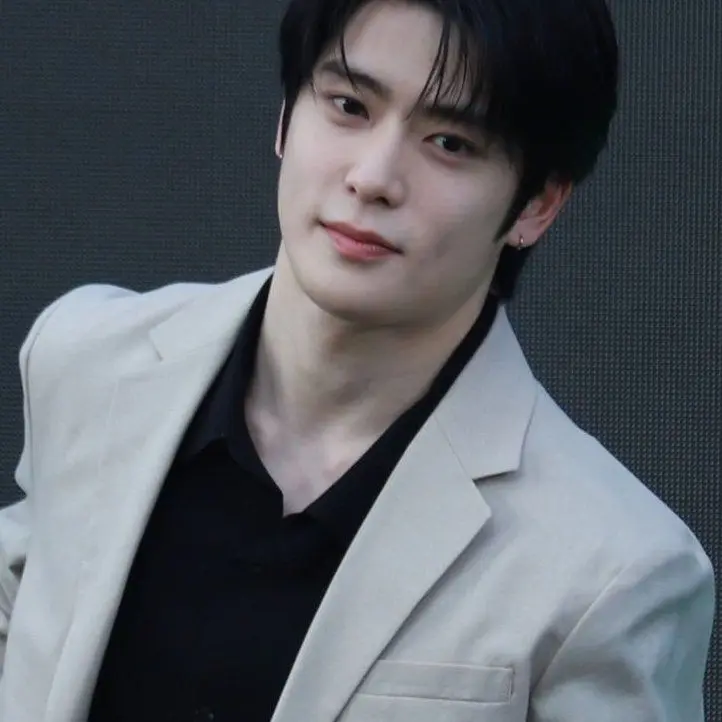 MaroonCoral3185의 Jaehyun