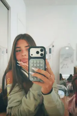Profile image of Leah