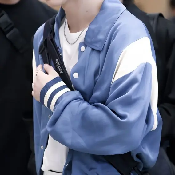 Hum..의 동현