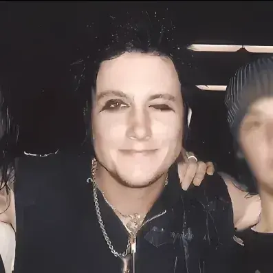 PrimalDesk2865의 Synyster Gates