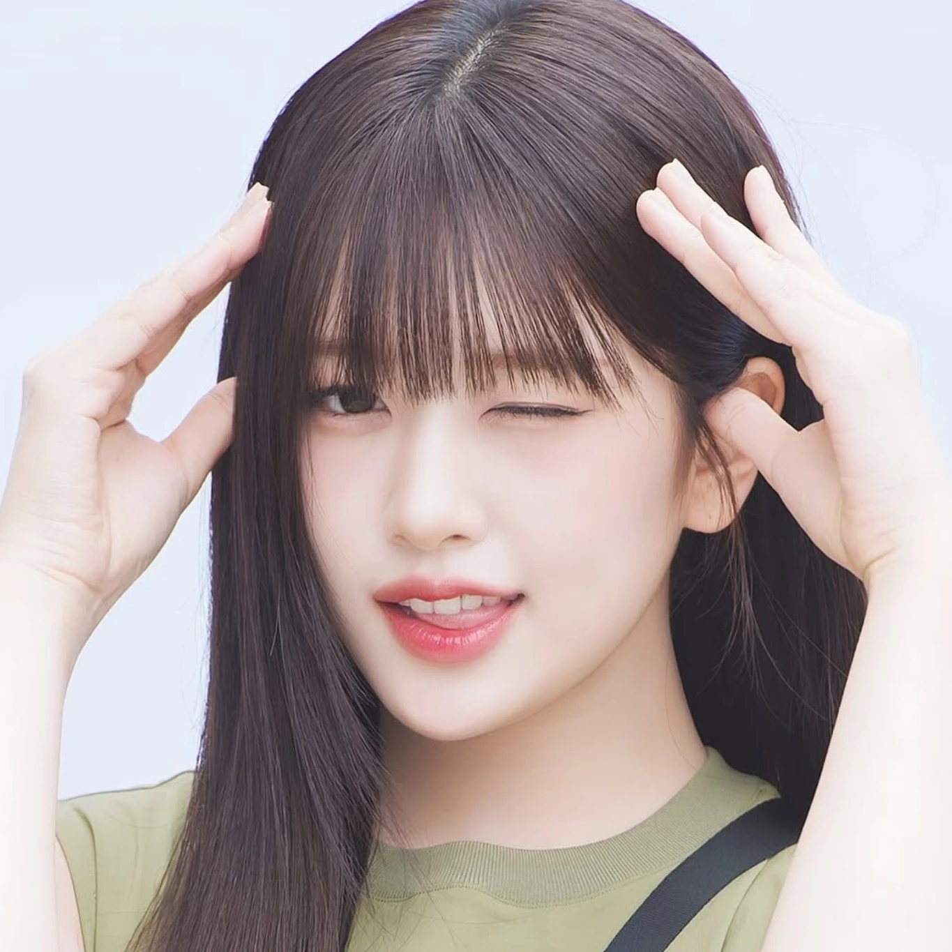 안유진