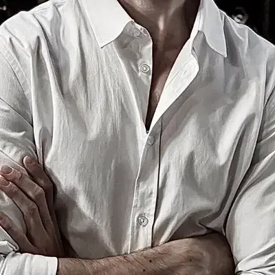 LushPage7068의 Alex Hawke — Age Gap