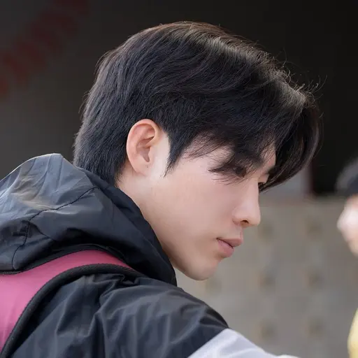 NiceBay5261의 이주형