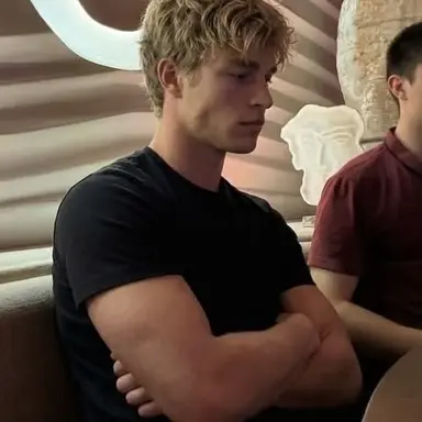 Profile image of Holden Grant
