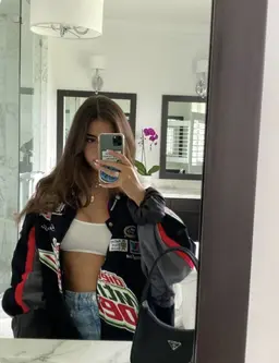 Profile image of Lexi