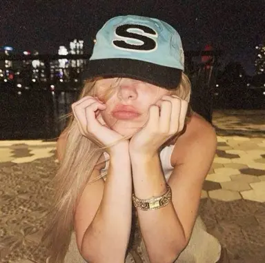 Profile image of Jolene