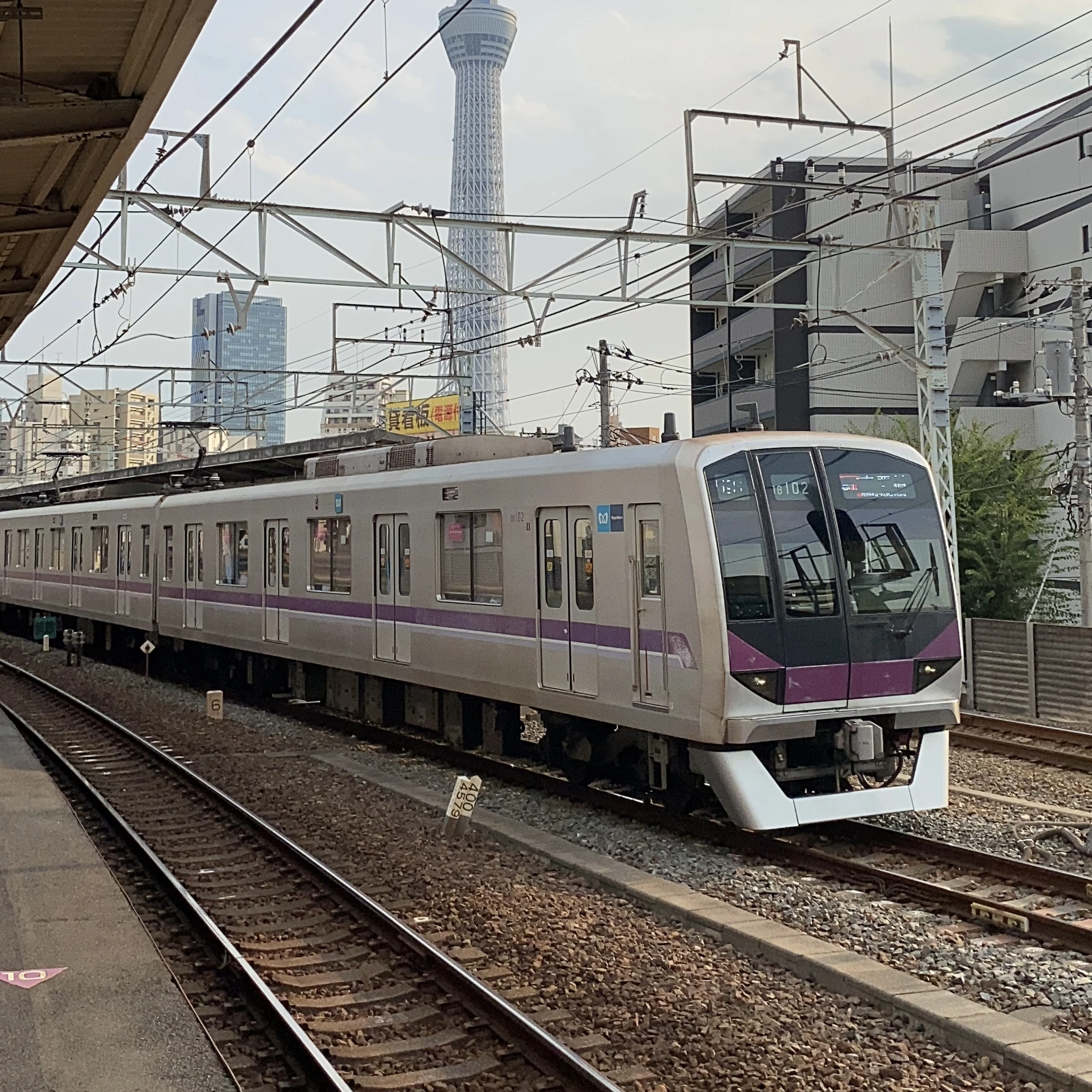 東京メトロ08系