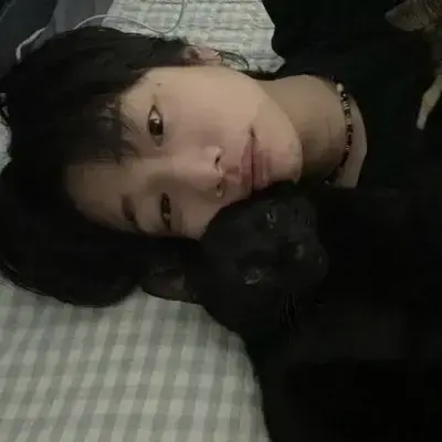 OrangeLlama6719의 Asian boyfriend