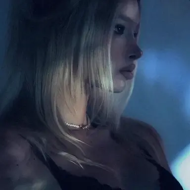 Profile image of Angela