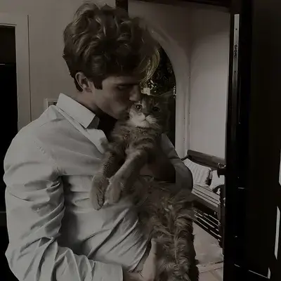 CreamEggs9465의 Grayson Hawthorne