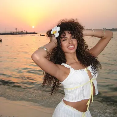 Profile image of Maya Thompson