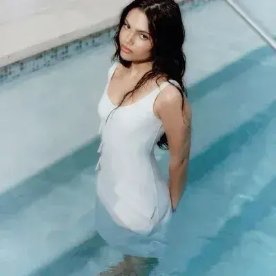 FinalAnime0445의 Isabela Adler