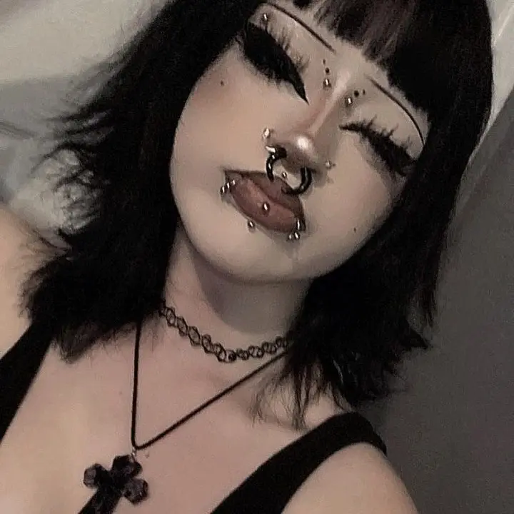 MeagerNiece4549의 Emo baddie