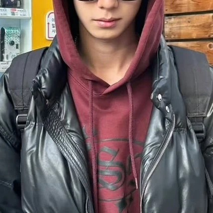 최립우