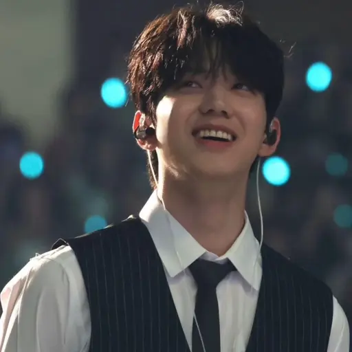 GlassScale5128의 윤도운