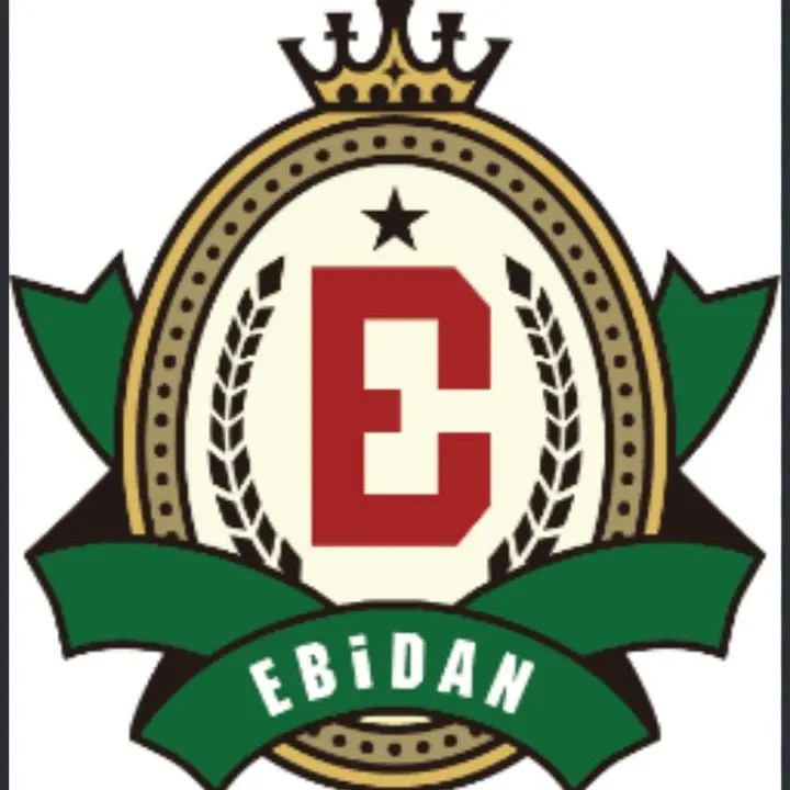 GrainyRobe1102의 EBiDANがうちの学校に転校してきた。
