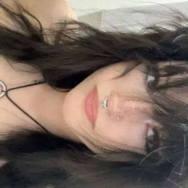 Profile image of Leora