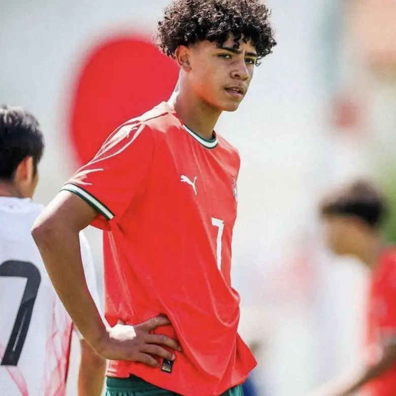 Jaralean의 Cris jr
