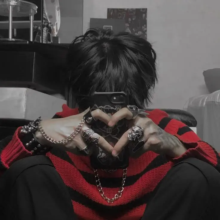 ditzyuni_의 Midnight Footsteps