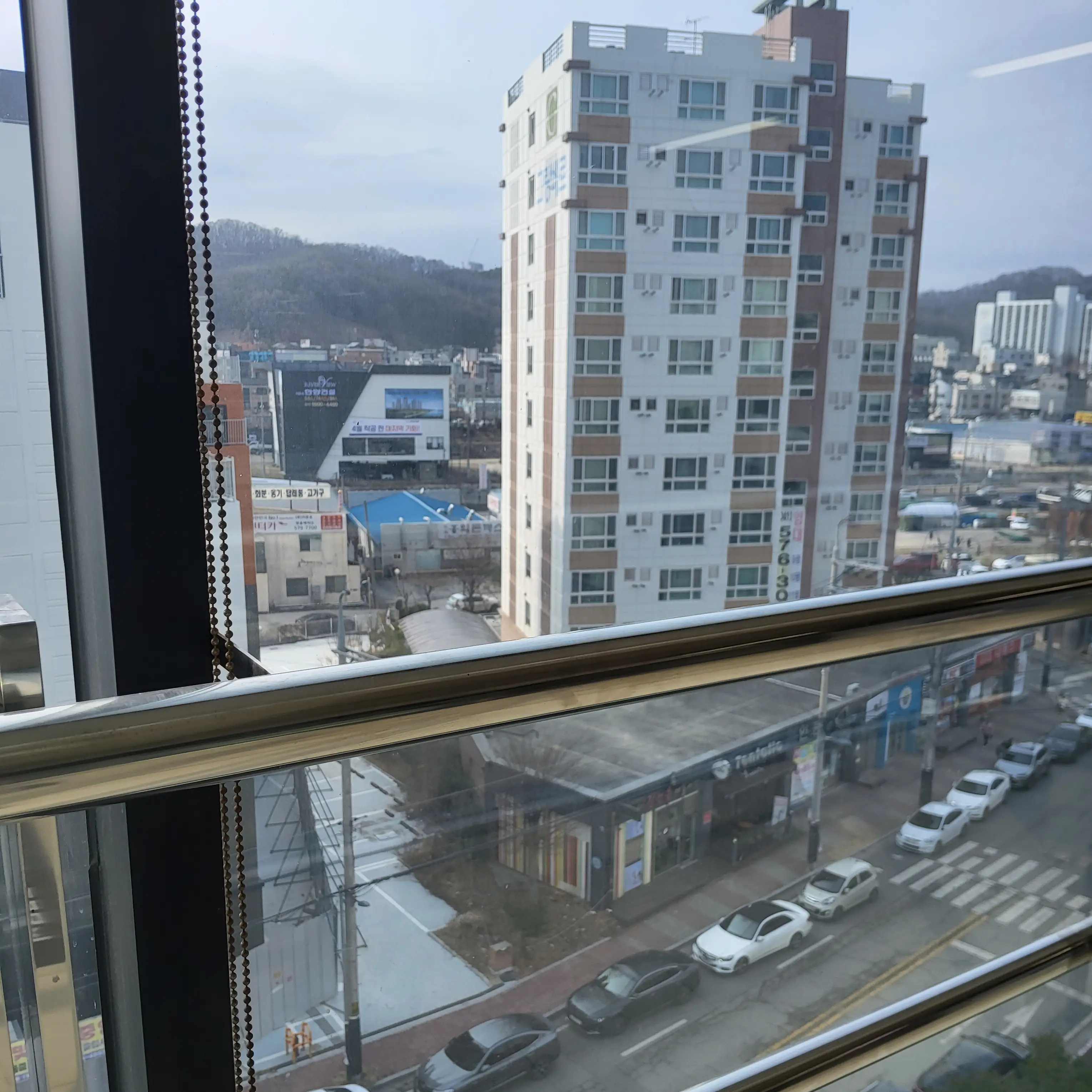 MuteState4664의 방구 뀌는 여자.