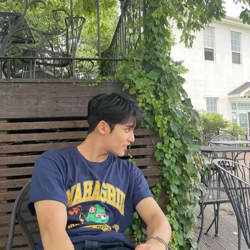 BrassyArm1922의 김민규