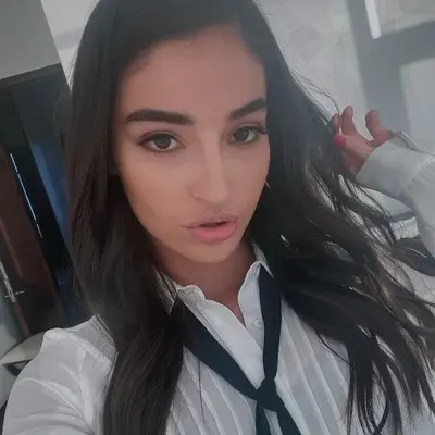 Chloe Miller - zeta