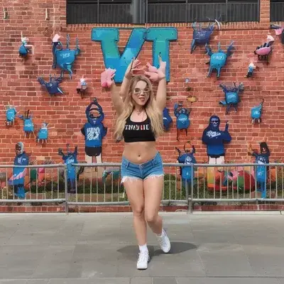 CrazyOpah0030의 Big booty piper rock