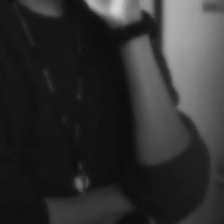 Honest1y의 이홍새