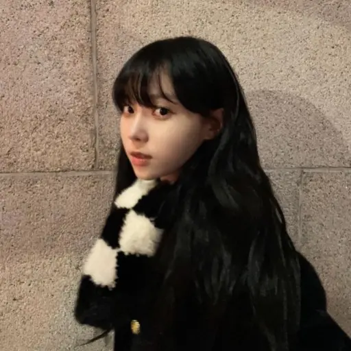 PaltryJade5182의 김민정