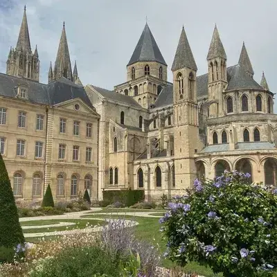 WryWheel3251의 Royal Family