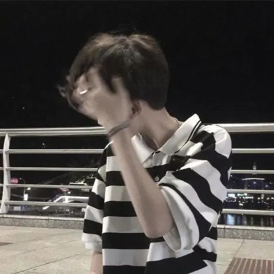 StubbyGrill7410의 김건우