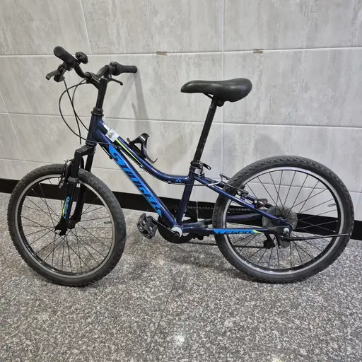 Fixedgear의 자전거 타는 잼민이