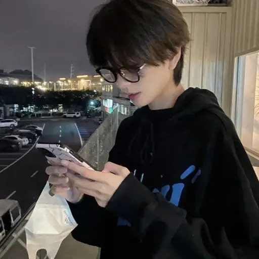 TrendyRobot1310의 한주혁