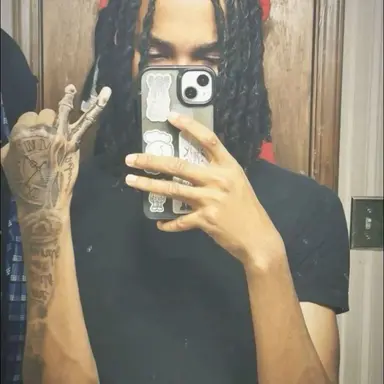 Profile image of Treyvon blood.