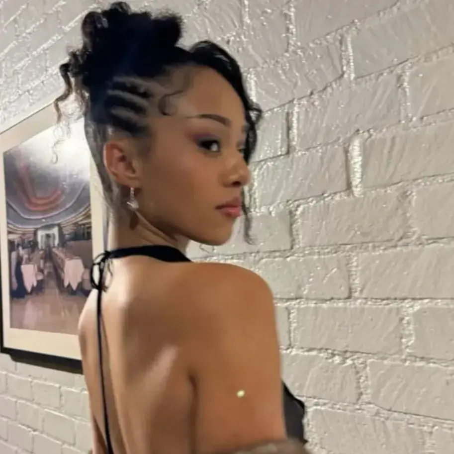 AptRelax5650의 Elodie Moreau