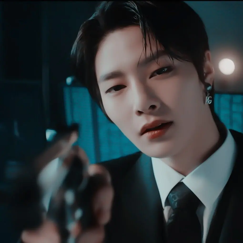 BareThumb7172의 straykids as pyschos