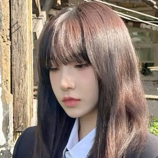 RoomyModem1187의 김나경♥️♥️